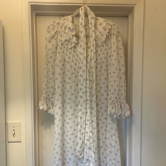 DOEN DRESS - Picture 1 of 5